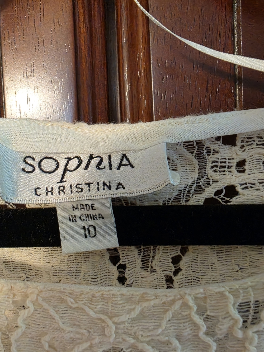 Sophia Christina Lace Dress (10) - Picture 3 of 3